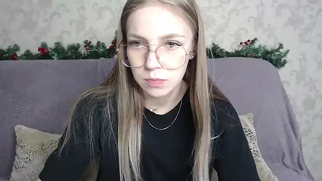 HitGyrl online show from 01/14/26, 08:07