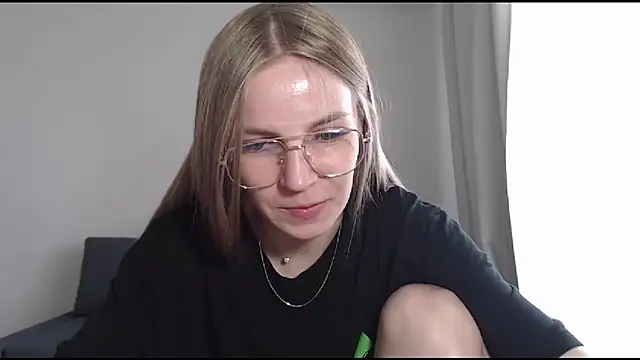 Snapshot of HitGyrl chatting on 07/02/26, 07:47 HitGyrl online show from 07/02/26, 07:47