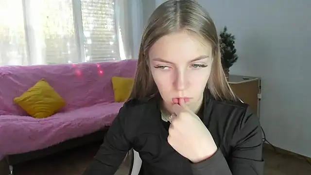 HitGyrl online show from 02/04/26, 02:28