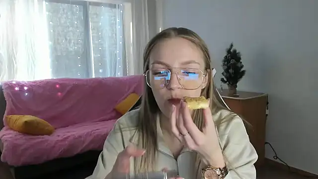 HitGyrl online show from 01/11/26, 07:59