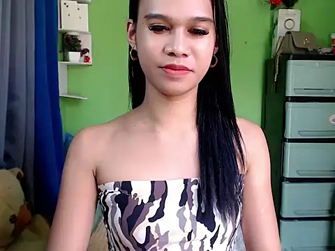 Snapshot of urseductivebarbie_xx chatting on 04/05/26, 02:29 urseductivebarbie xx online show from 04/05/26, 02:29