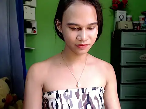 Snapshot of urseductivebarbie_xx chatting on 03/27/26, 04:54 urseductivebarbie xx online show from 03/27/26, 04:54