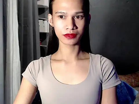 Snapshot of urseductivebarbie_xx chatting on 02/23/26, 02:17 urseductivebarbie xx online show from 02/23/26, 02:17