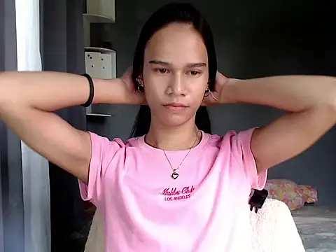 Snapshot of urseductivebarbie_xx chatting on 02/03/26, 03:26 urseductivebarbie xx online show from 02/03/26, 03:26