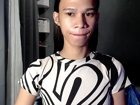 Snapshot of urseductivebarbie_xx chatting on 02/22/26, 09:33 urseductivebarbie xx online show from 02/22/26, 09:33