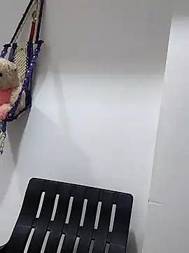 sneha bebo online show from 10/28/25, 03:55