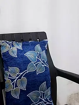 sneha bebo online show from 11/17/25, 03:27