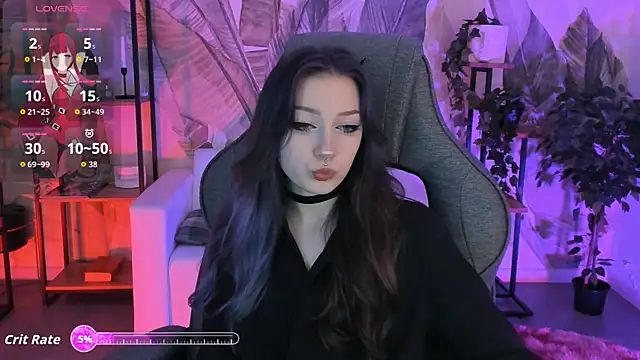 LiliLuna online show from 10/16/25, 12:24