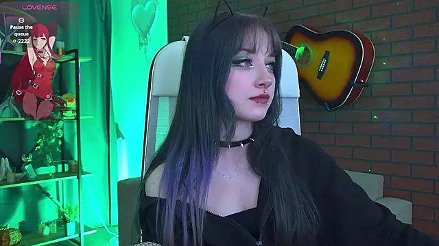 LiliLuna online show from 02/20/26, 03:58