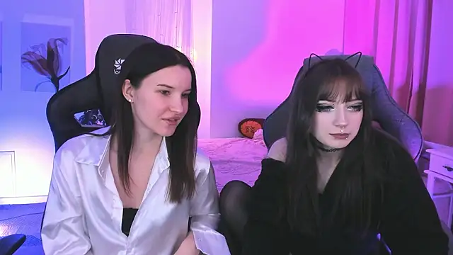 LiliLuna online show from 02/27/26, 12:27