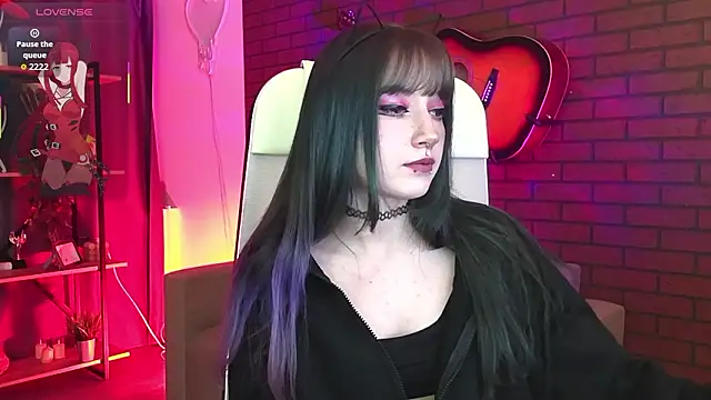 LiliLuna online show from 02/19/26, 04:15