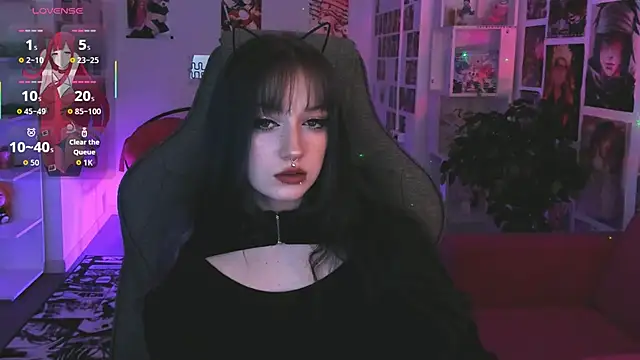 LiliLuna online show from 02/15/26, 03:22