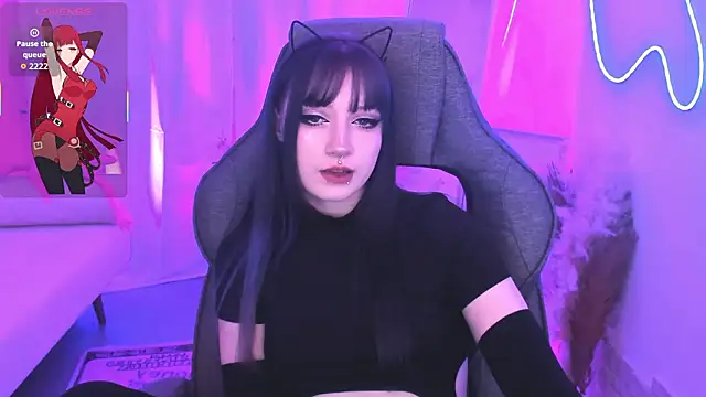 LiliLuna online show from 02/05/26, 12:01