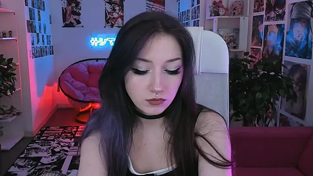 LiliLuna online show from 11/04/25, 01:04