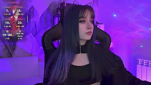 LiliLuna online show from 02/11/26, 03:23