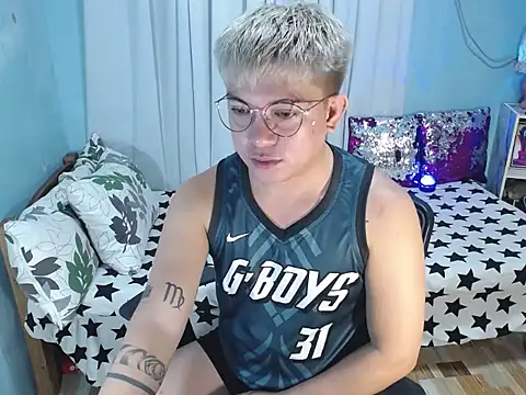 Fuckboii intown online show from 11/11/25, 10:54
