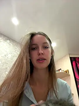 ElliRose online show from 09/19/25, 05:33