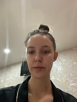 ElliRose online show from 02/08/26, 01:42