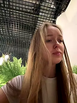 ElliRose online show from 09/25/25, 04:18
