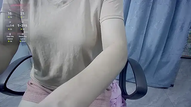 Snapshot of _Sara_768 chatting on 09/28/25, 04:19 Sara 768 online show from 09/28/25, 04:19