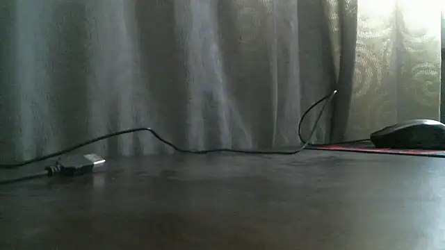  ari gato  online show from 11/04/25, 03:16