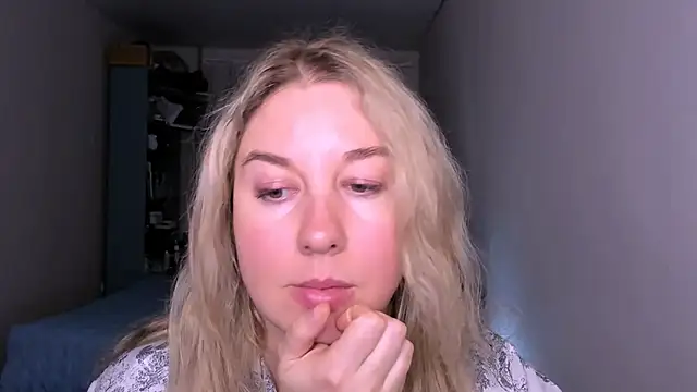 NancySanders online show from 06/03/26, 07:40