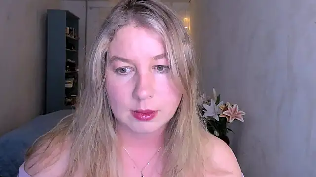 Snapshot of NancySanders chatting on 02/13/26, 06:30 NancySanders online show from 02/13/26, 06:30