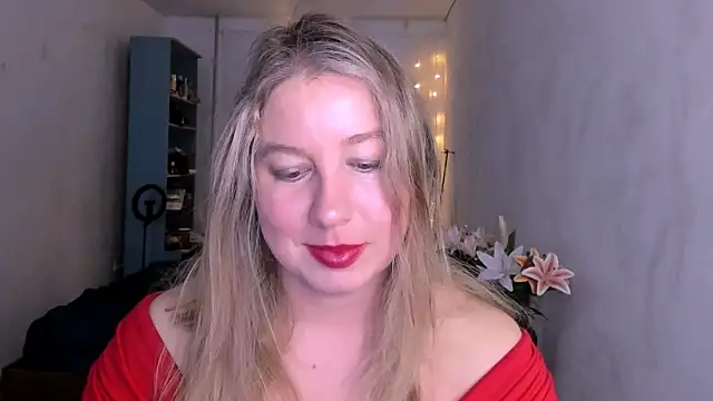 Snapshot of NancySanders chatting on 02/14/26, 06:35 NancySanders online show from 02/14/26, 06:35