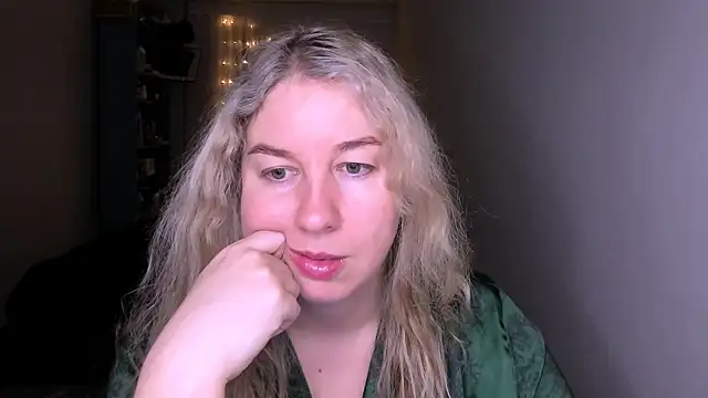 NancySanders online show from 04/22/26, 06:58
