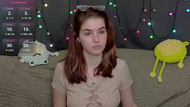 ElzaBlis online show from 12/15/25, 05:08