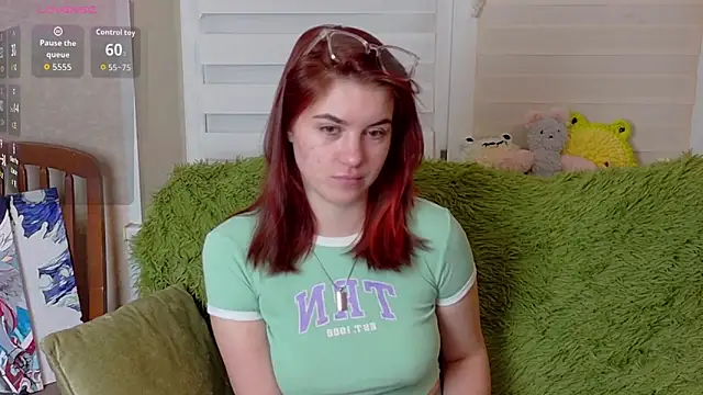 Snapshot of ElzaBlis chatting on 10/06/25, 05:13 ElzaBlis online show from 10/06/25, 05:13