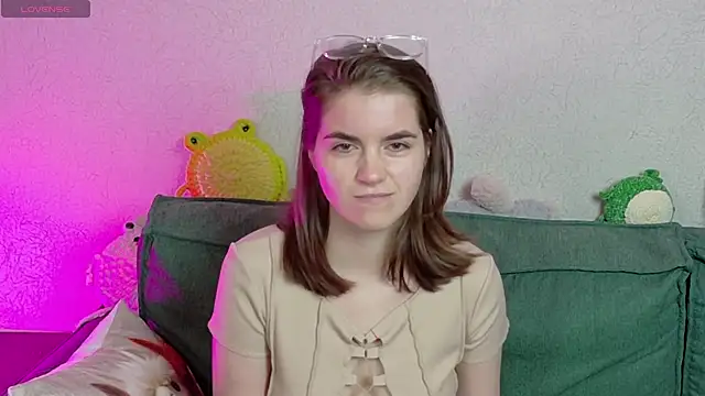 ElzaBlis online show from 06/03/26, 02:33