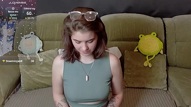 Snapshot of ElzaBlis chatting on 04/04/26, 03:18 ElzaBlis online show from 04/04/26, 03:18