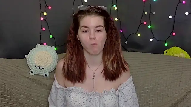 ElzaBlis online show from 12/14/25, 02:00