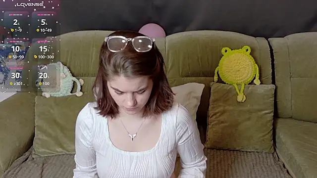 Snapshot of ElzaBlis chatting on 03/19/26, 03:23 ElzaBlis online show from 03/19/26, 03:23