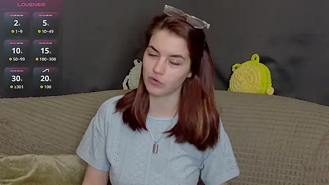 ElzaBlis online show from 11/14/25, 02:54