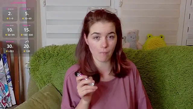 Snapshot of ElzaBlis chatting on 10/16/25, 06:49 ElzaBlis online show from 10/16/25, 06:49