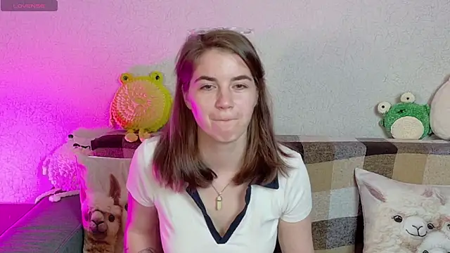 ElzaBlis online show from 06/17/26, 02:38