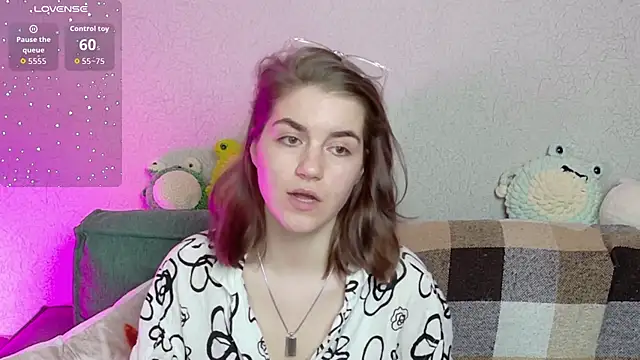 ElzaBlis online show from 04/18/26, 03:25