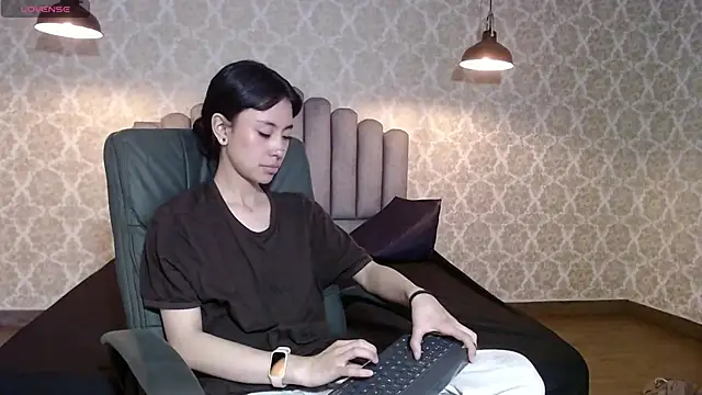 Snapshot of _mavis2 chatting on 09/24/25, 08:59 mavis2 online show from 09/24/25, 08:59
