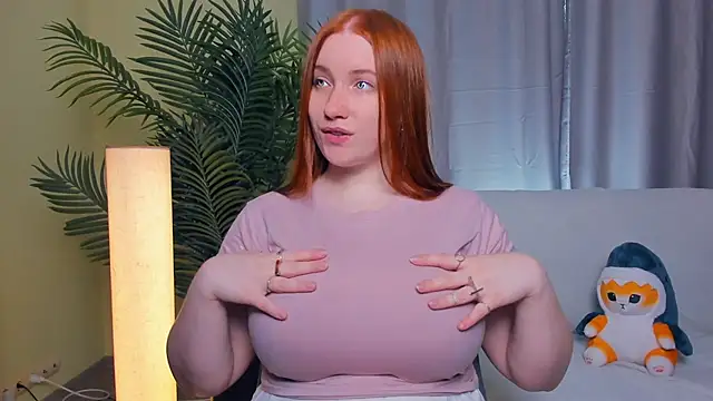 Snapshot of EthalCarlsqq chatting on 09/19/25, 07:34 EthalCarlsqq online show from 09/19/25, 07:34