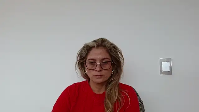 Snapshot of linda-mature43 chatting on 09/26/25, 05:53 linda-mature43 online show from 09/26/25, 05:53
