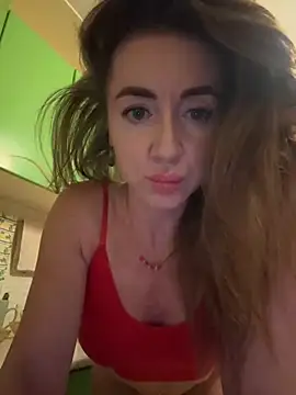 Snapshot of MarinaDiva11_74 chatting on 09/19/25, 07:40 MarinaDiva11 74 online show from 09/19/25, 07:40