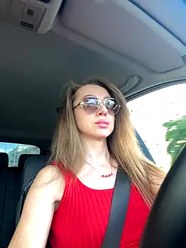 Snapshot of MarinaDiva11_74 chatting on 09/14/25, 12:27 MarinaDiva11 74 online show from 09/14/25, 12:27