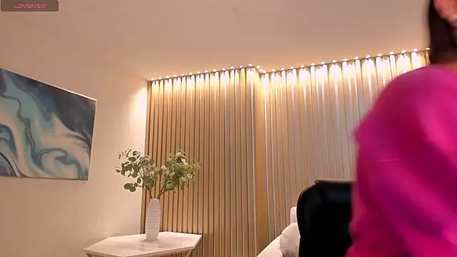 SarahRhodes  online show from 02/24/26, 11:11