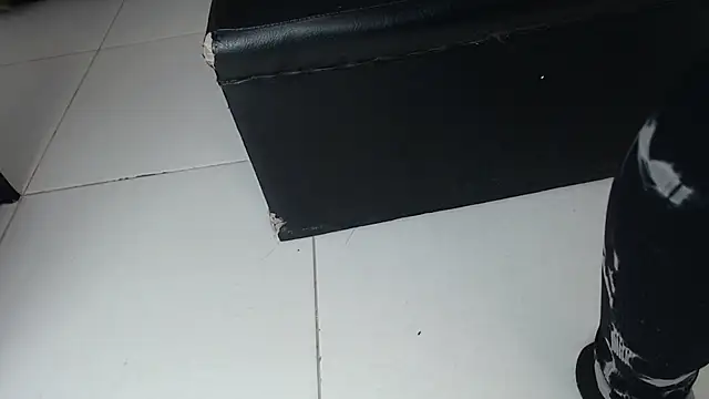 Michellee 20 online show from 10/11/25, 01:45