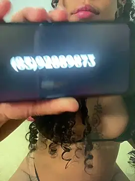 Snapshot of jhennyfer chatting on 05/19/26, 05:03 jhennyfer online show from 05/19/26, 05:03