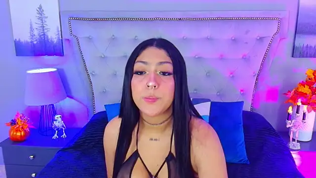Snapshot of Scarlett_Blaze1 chatting on 10/12/25, 01:56 Scarlett Blaze1 online show from 10/12/25, 01:56