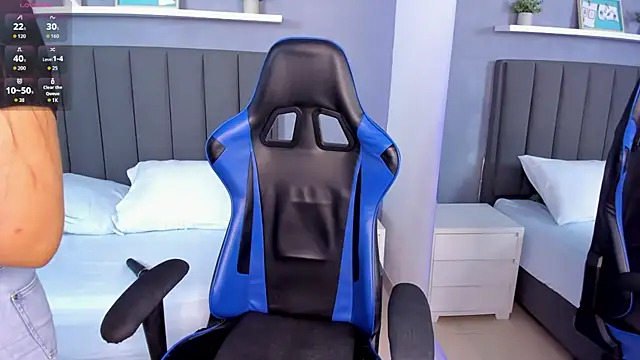 anagil  online show from 12/17/25, 02:00