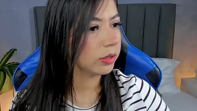 anagil  online show from 11/21/25, 01:32